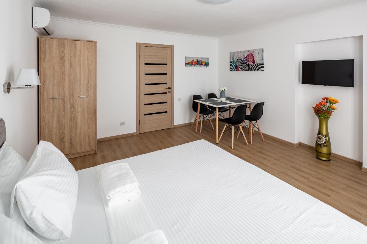 Alfa Apartments Staroevrejska 18 利沃夫 外观 照片
